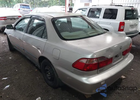 1999 Honda Accord Lx z USA, uszkodzony, nr VIN JHMCG5649XC011005